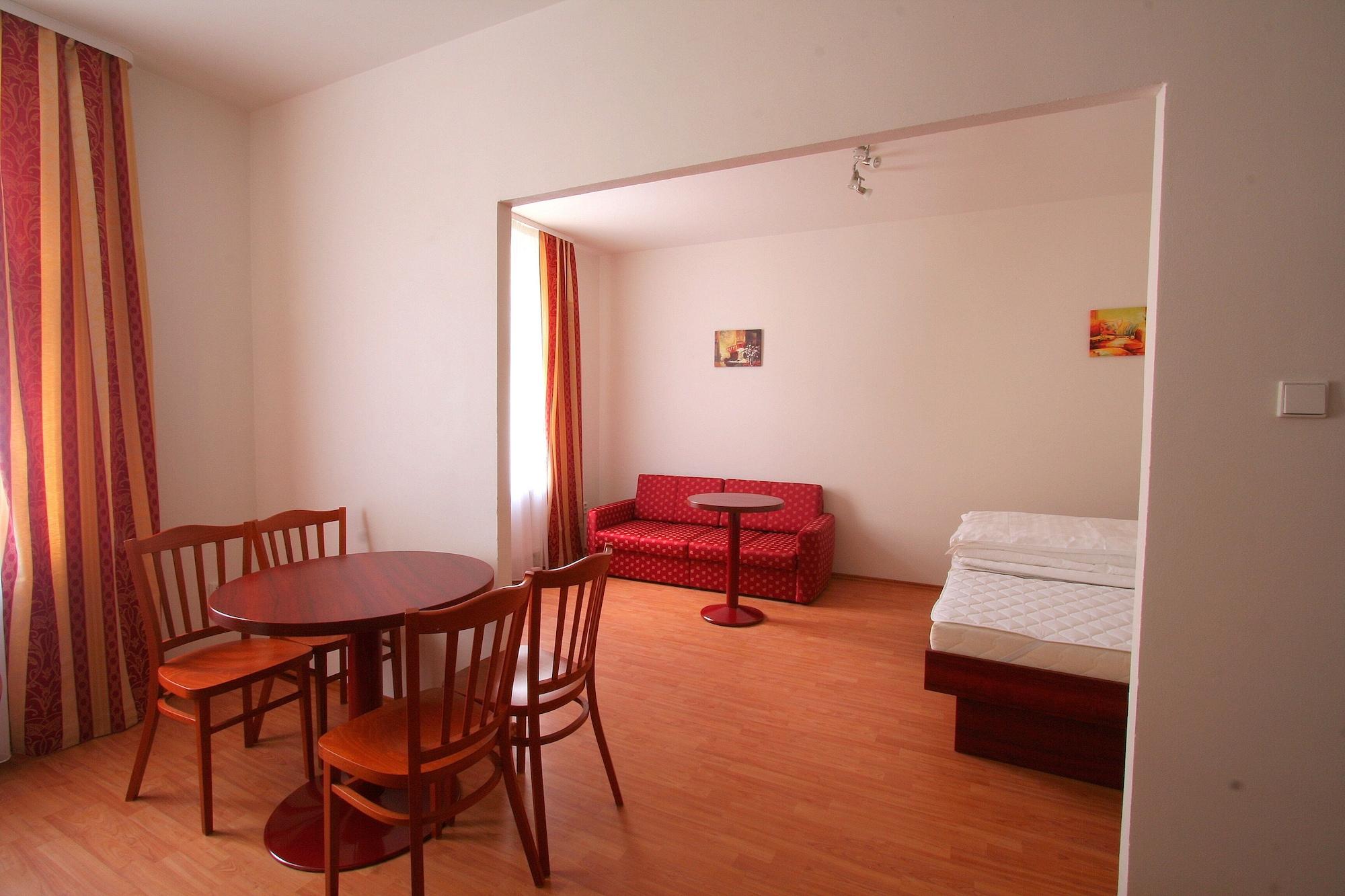 Susa Apartahotel