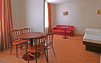 Susa Apartahotel