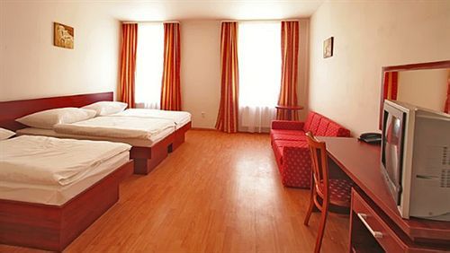 Susa Apartahotel 3*